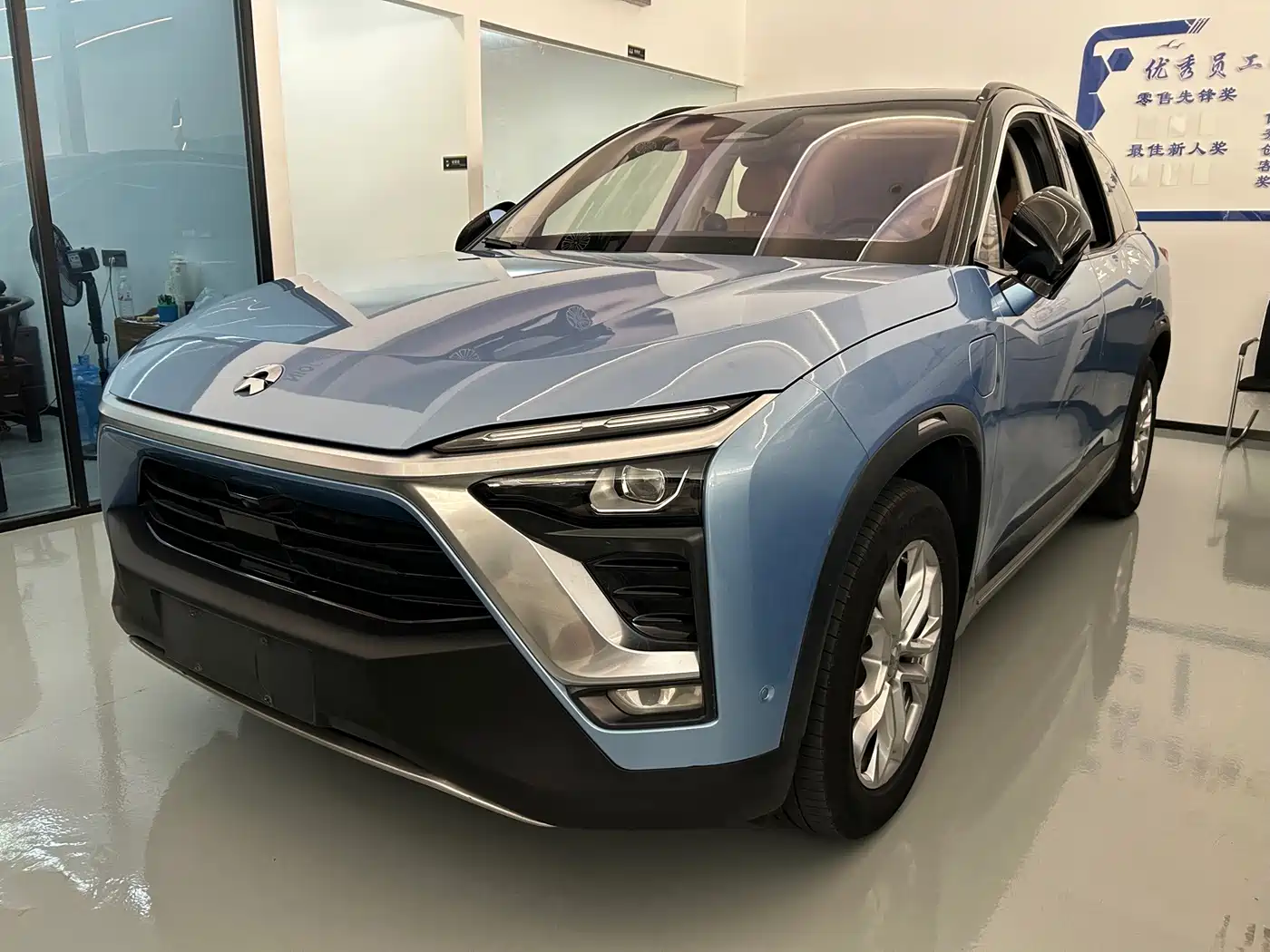 NIO ES8 2018 2018 355KM Base Model 7-Seater Version
