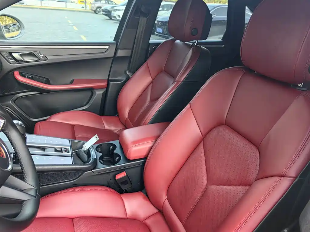 Porsche Macan 2023 Macan 2.0T фото 5