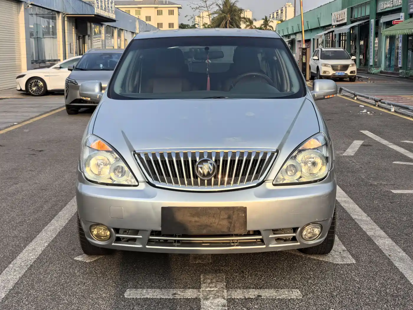 Buick GL8 2014 2.4L Classic Edition фото 2