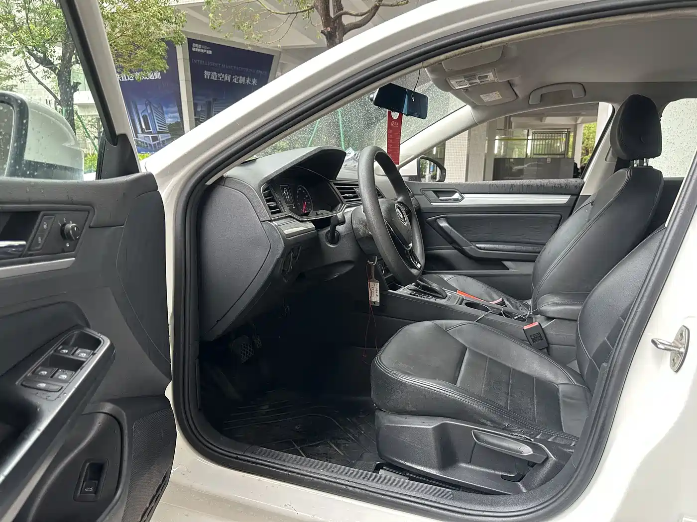 Photo 5 - Volkswagen Lamando