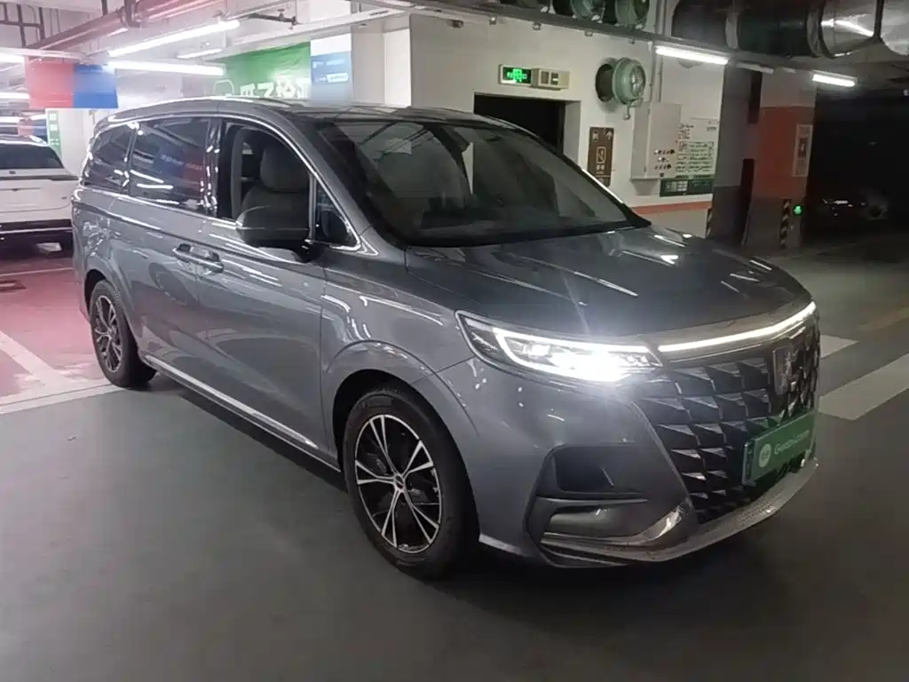 Roewe iMAX8 2024 2023 Model 400TGI Ultimate Enjoyment Edition