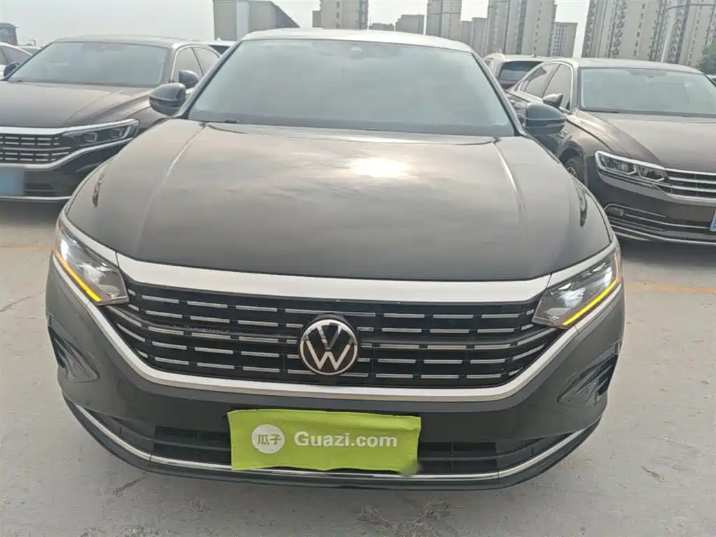 Volkswagen Passat 2022 330TSI Luxury Edition фото 3