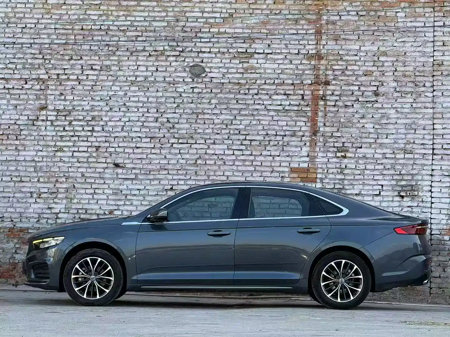 Фото 7 - Geely Preface