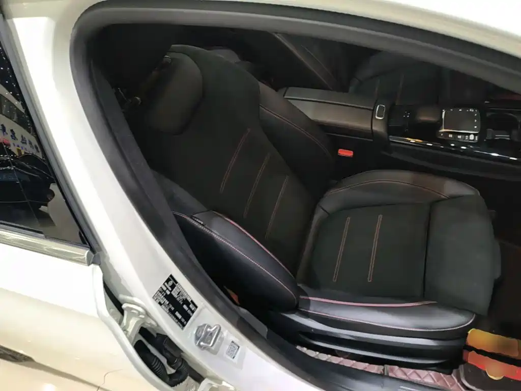 Фото 25 - Mercedes-Benz A-Class