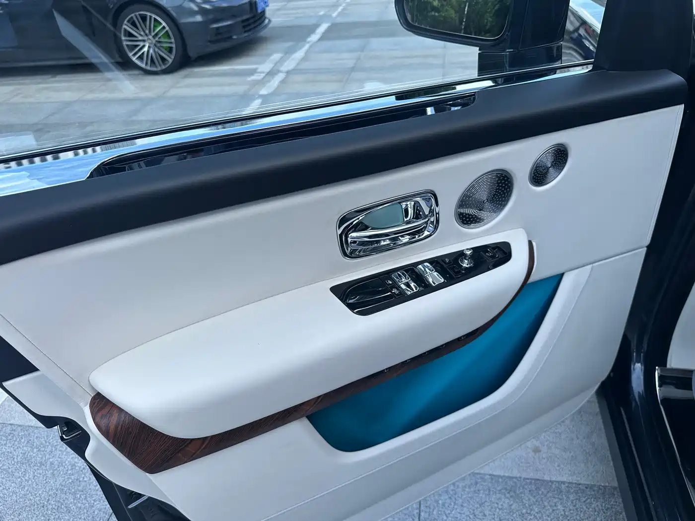 Rolls-Royce Cullinan 2019 2018 4-Seater Version