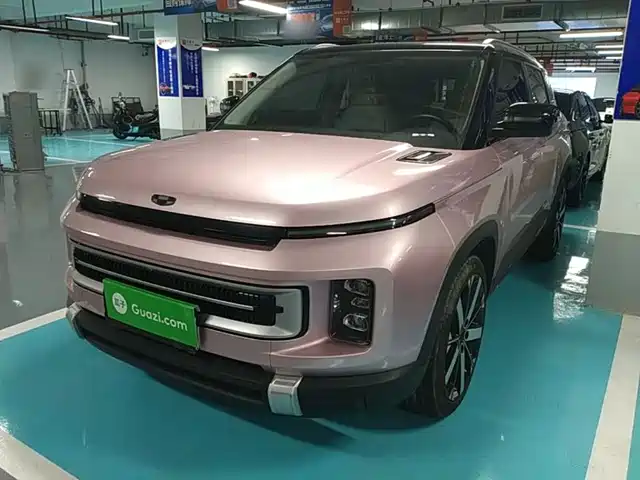 Geely ICON 2023