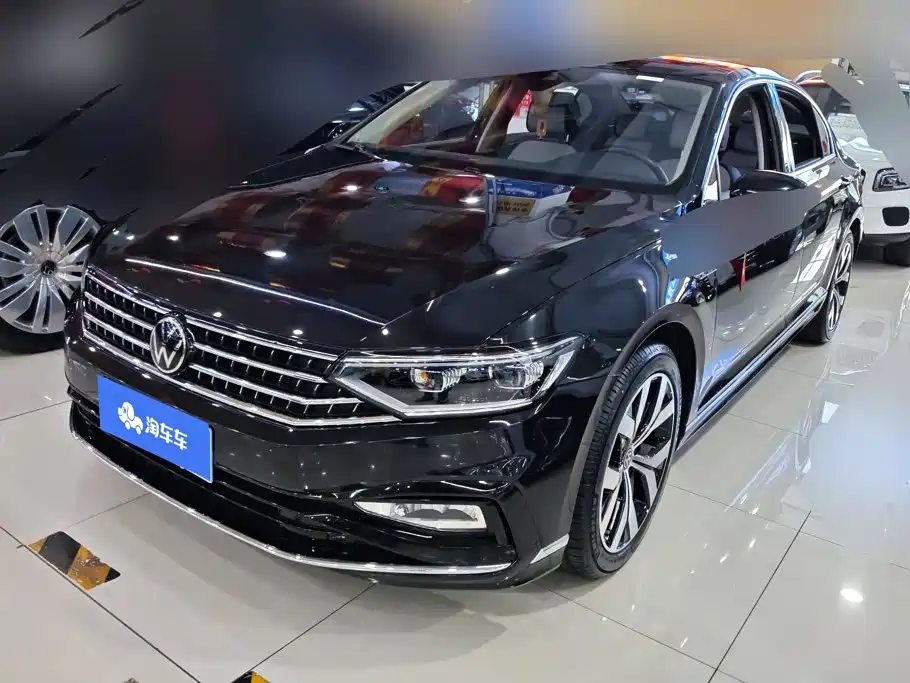 Volkswagen Magotan 2023 Model 2 Million Commemorative Edition 330TSI DSG Luxury