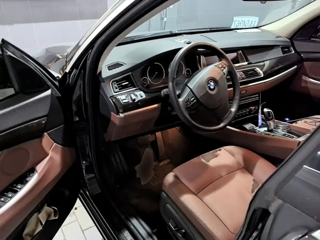 BMW 5 Series GT 2015 2014 528i Leading