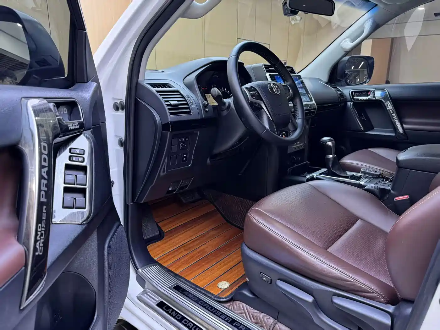 Фото 6 - Toyota Prado (Import)