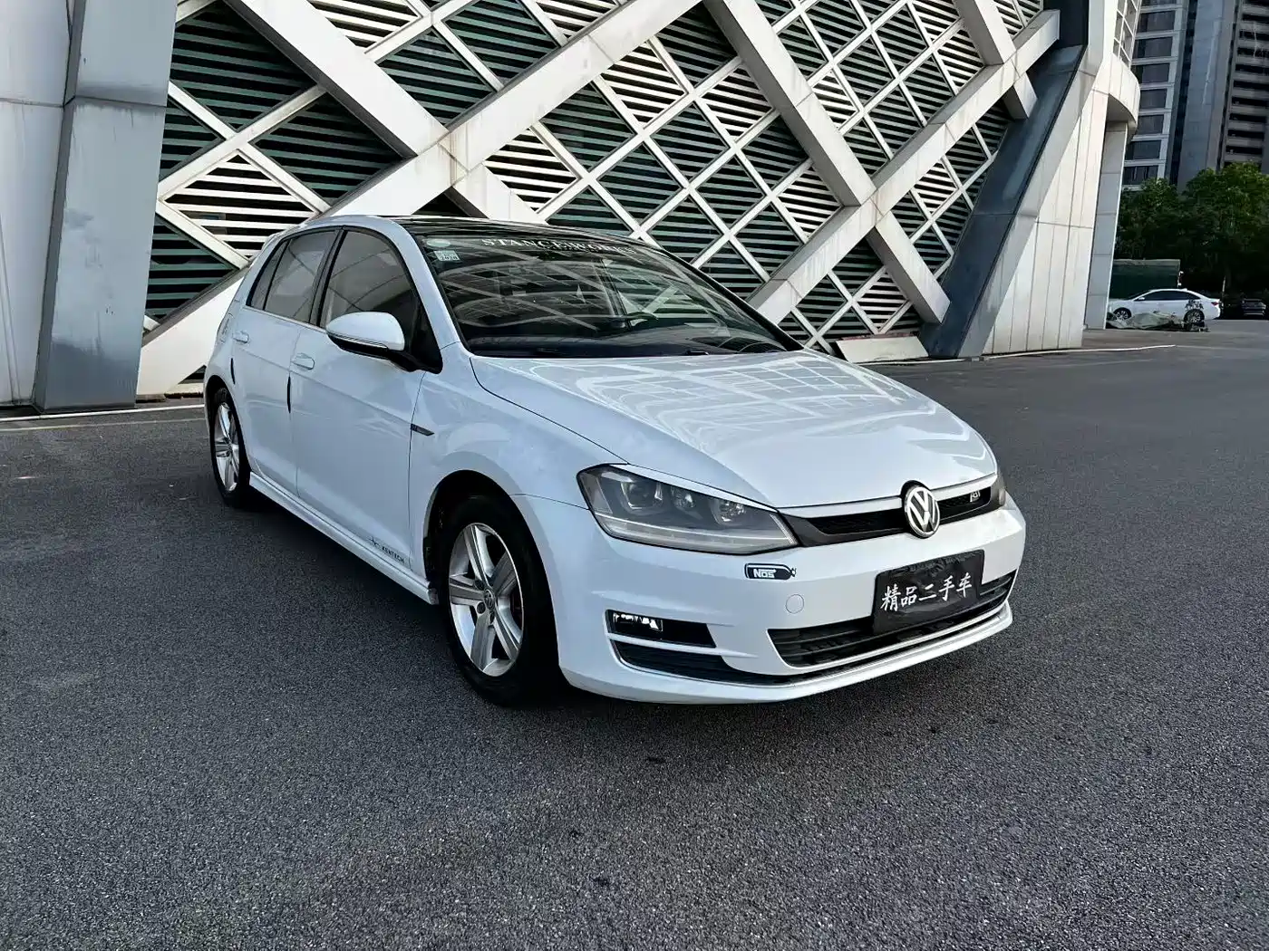 Volkswagen Golf 2016 230TSI Automatic Comfort фото 3