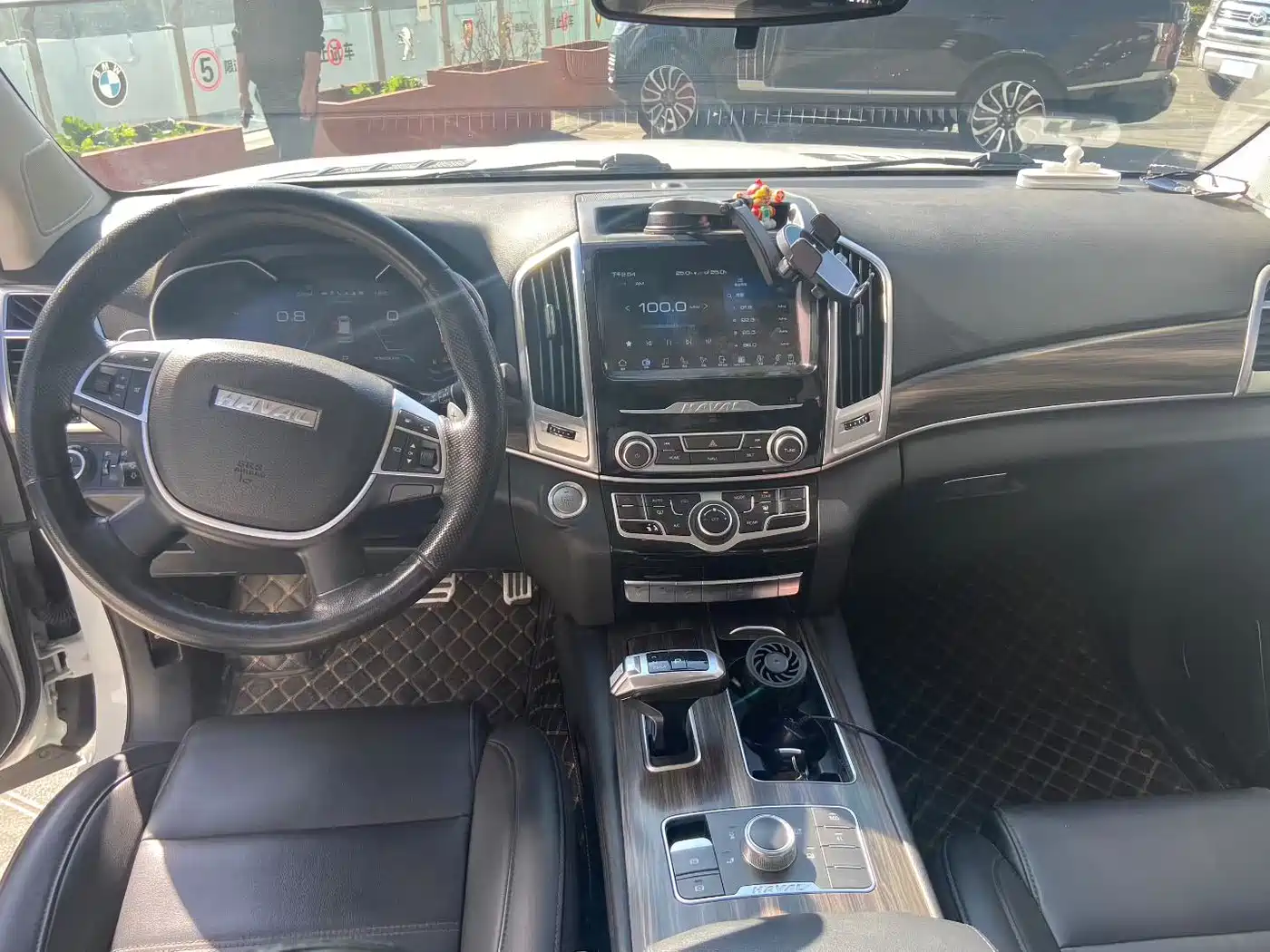 Photo 6 - Haval H9