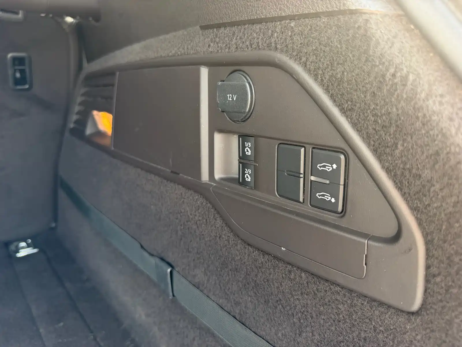 Фото 38 - Volkswagen Touareg