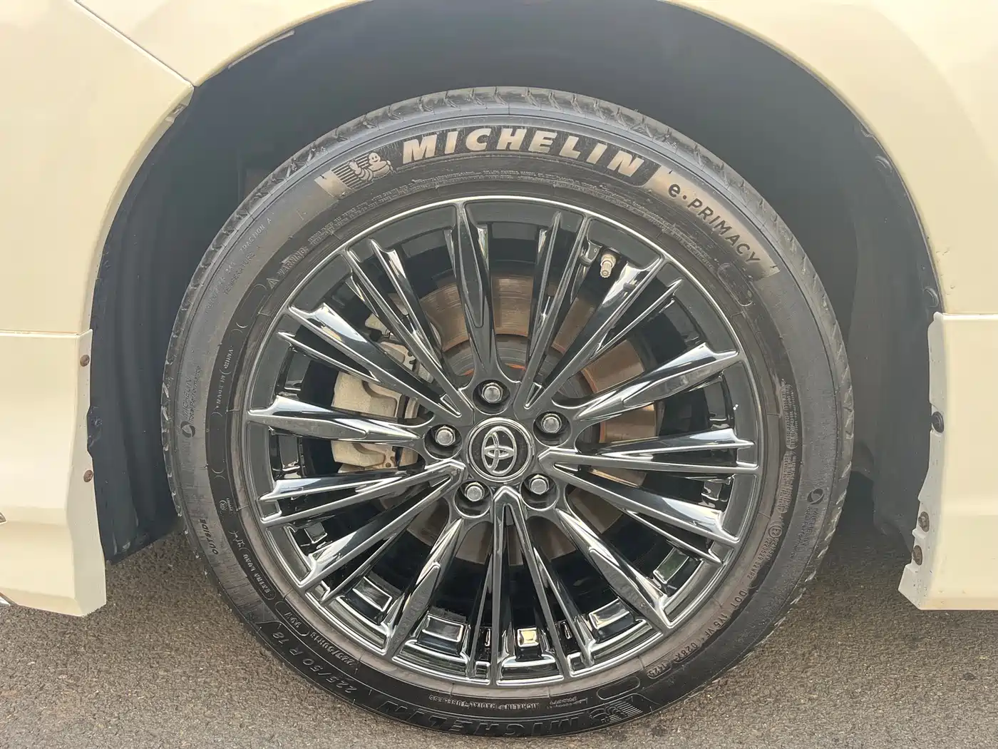 Toyota Alphard 2020 Hybrid 2.5L Premium Edition фото 23
