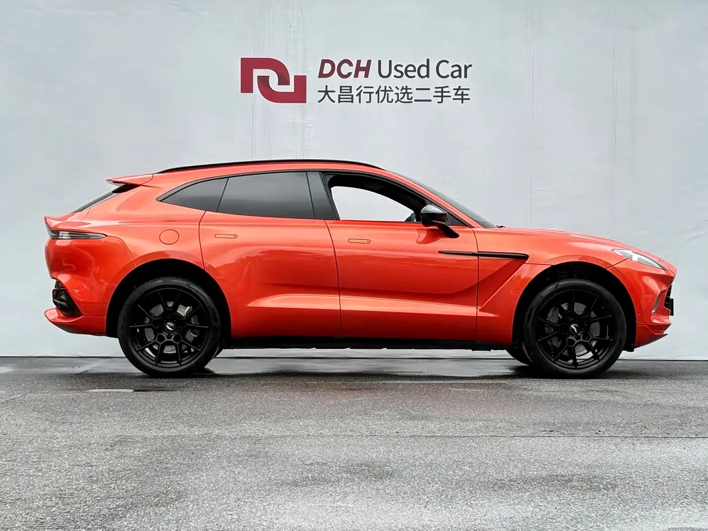 Aston Martin DBX 2022 2021 4.0T V8 Silk Road Splendor