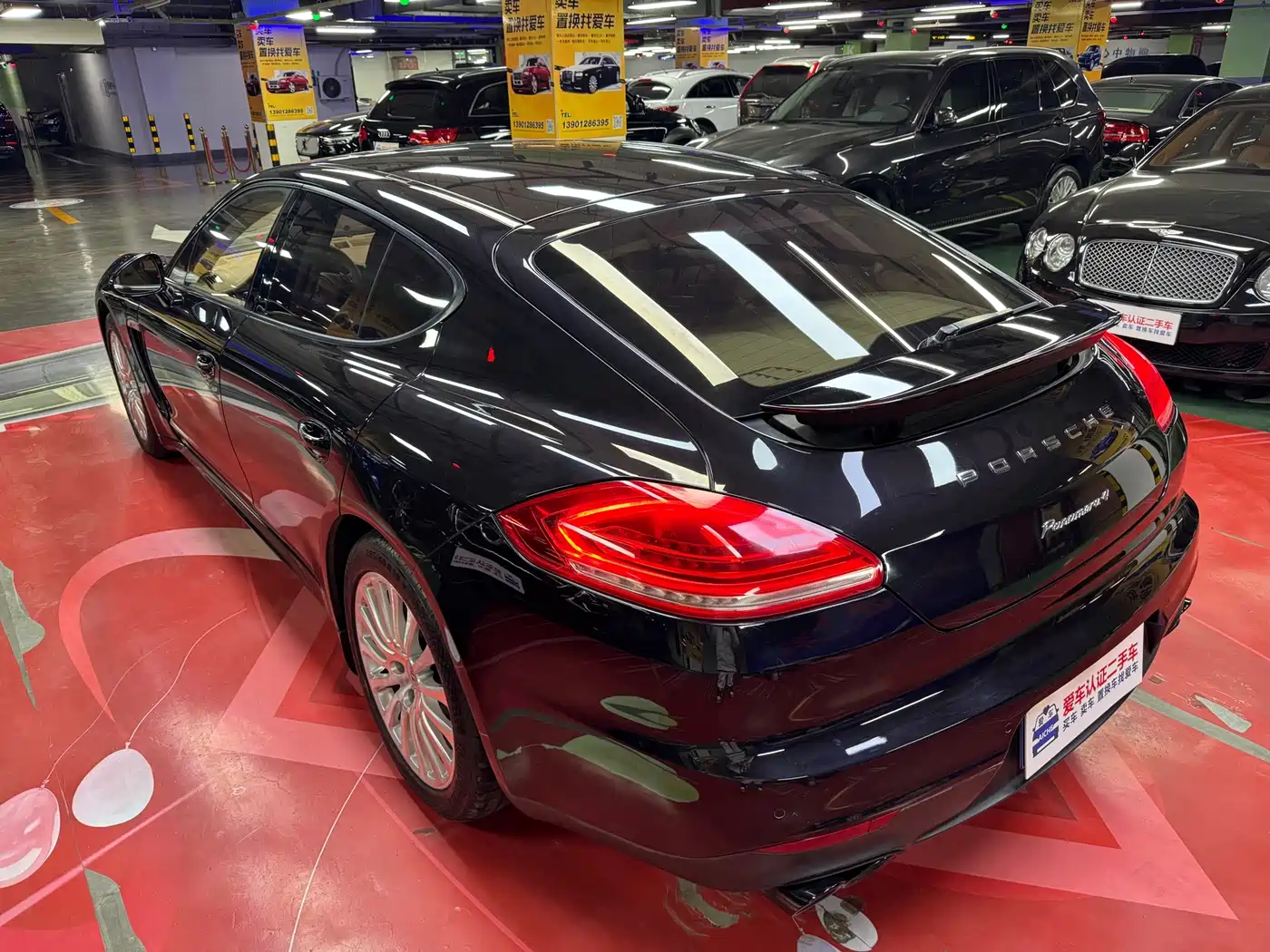 Porsche Panamera 2014 Panamera 4 3.0T фото 8