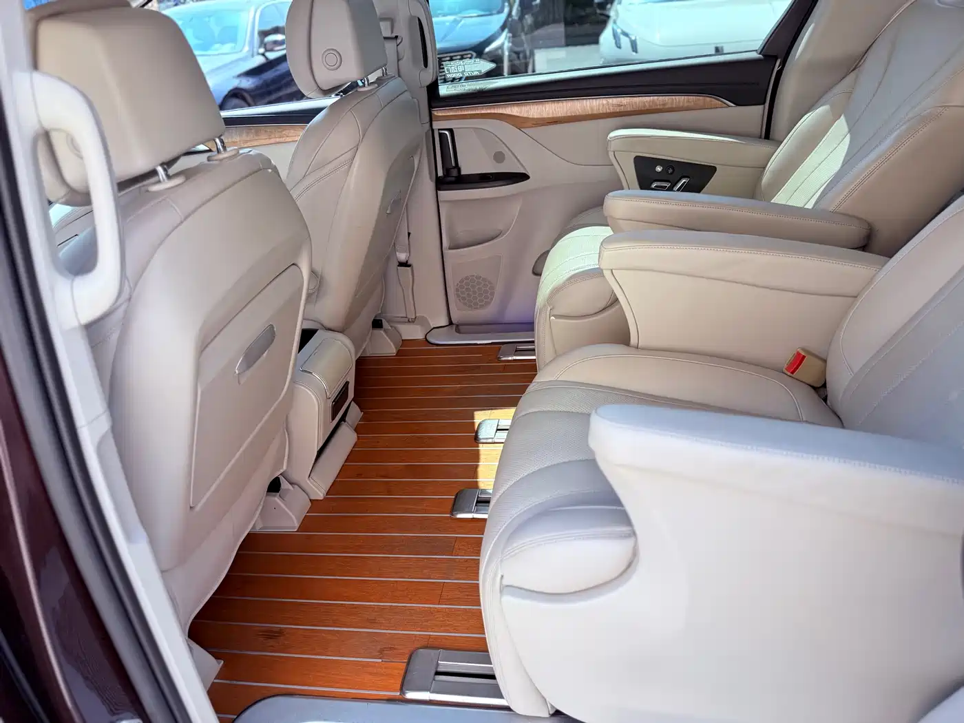 Buick GL8 2017 ES 28T Comfort Type China V фото 12