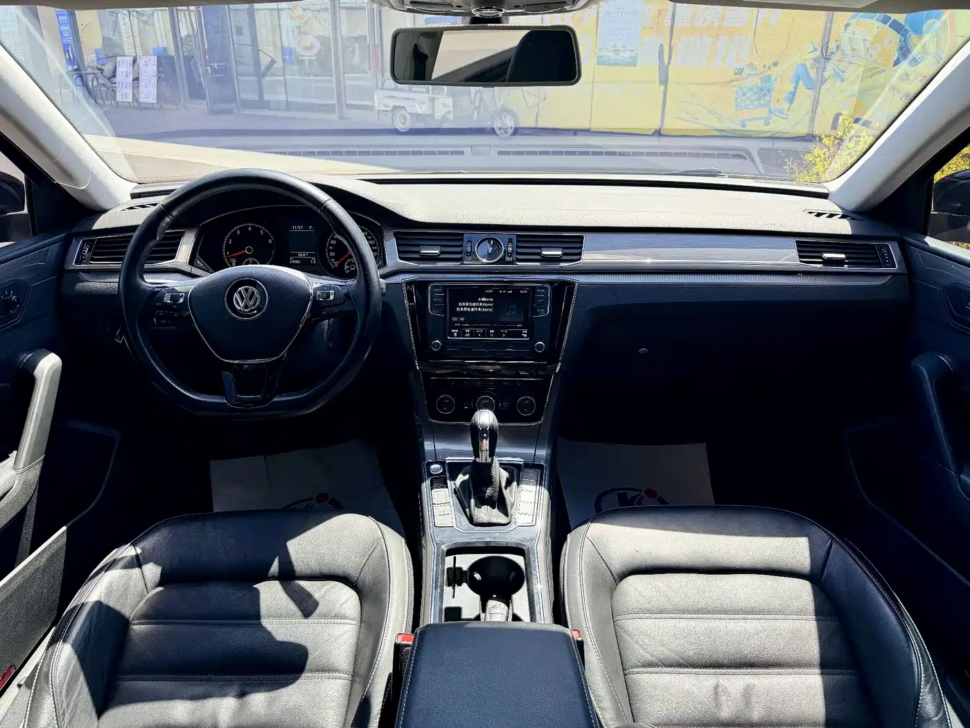 Volkswagen Passat 2017 330TSI DSG Prestige фото 7