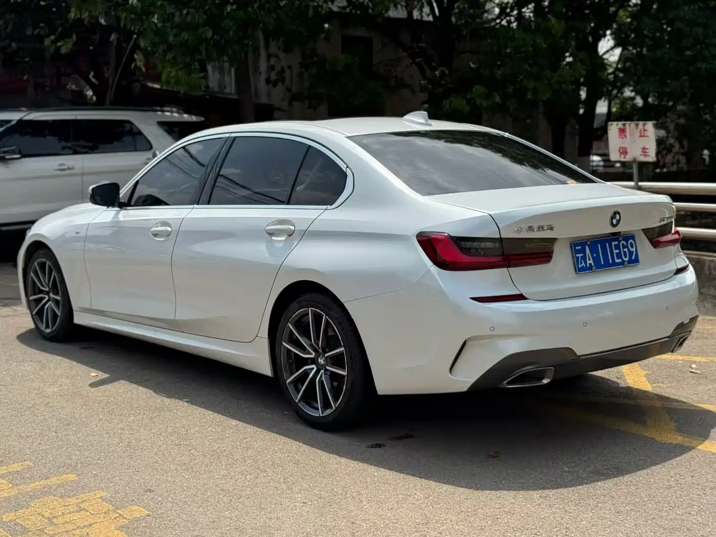 BMW 3 Series 2021 Second Facelift 320Li M Sport Package фото 4