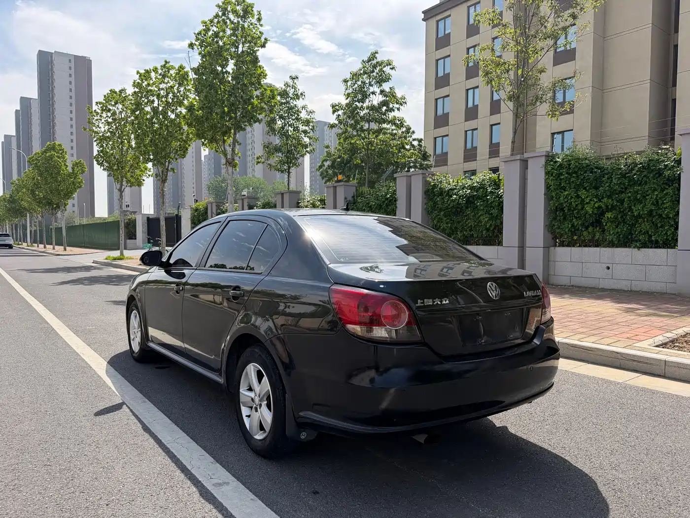 Volkswagen Lavida 2011 2.0L Automatic Pinyou Edition фото 15