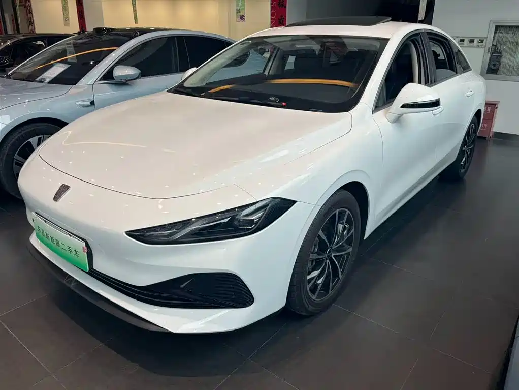 Roewe D7 2025 DMH 125km World Champion Edition