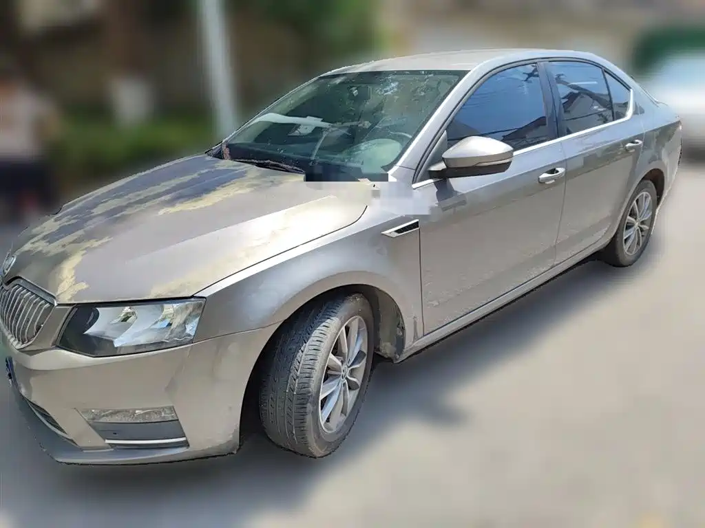 Škoda Octavia 2017 1.6L Manual ChuangXing фото 2