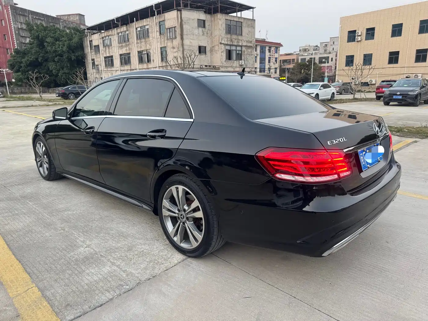 Mercedes-Benz E-Class 2015 E 260 L Sport фото 4