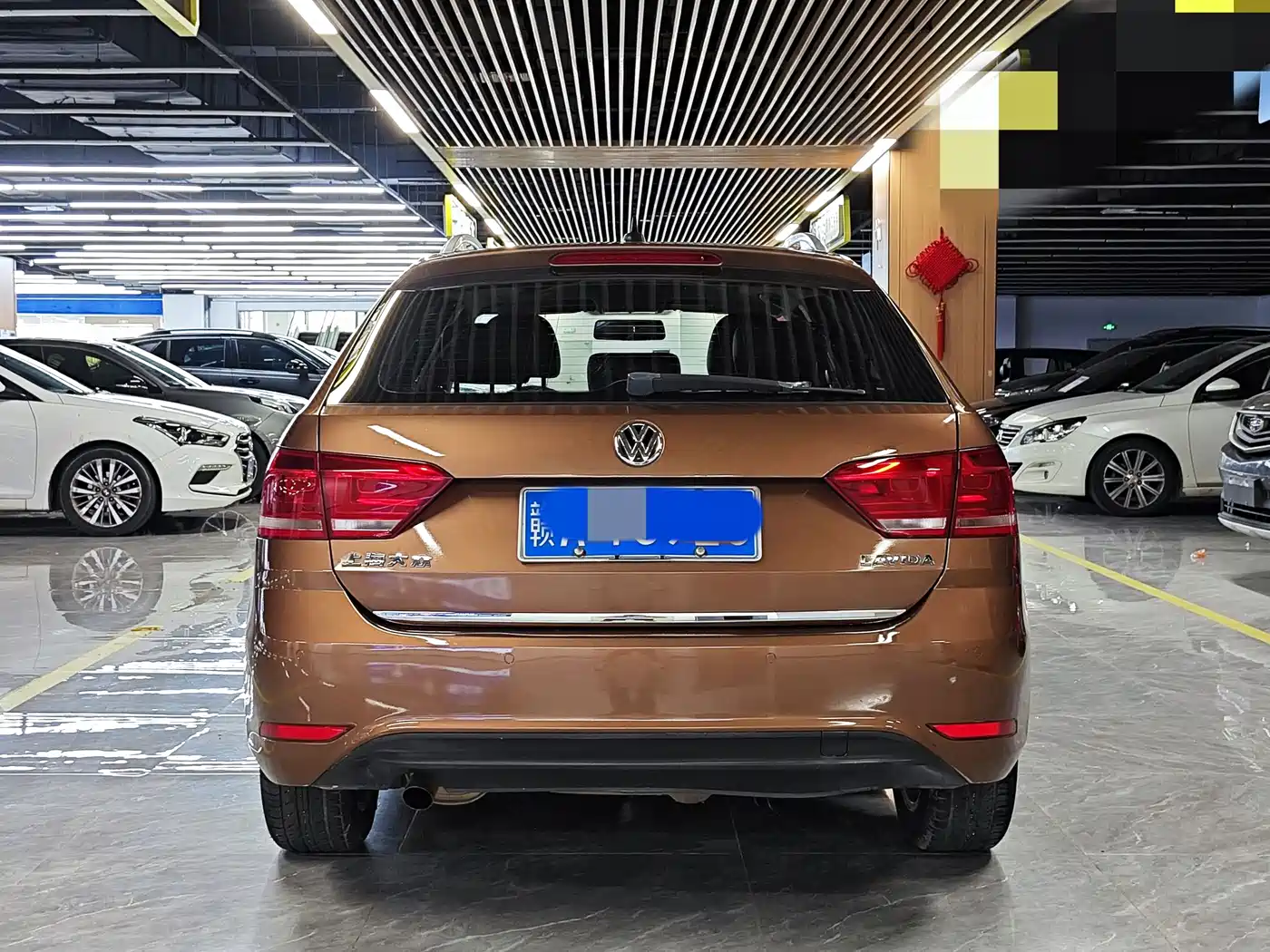Photo 7 - Volkswagen Lavida Tour