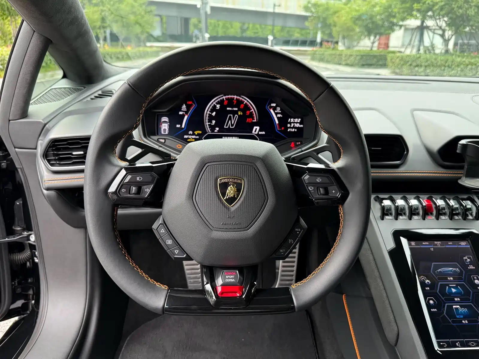 Фото 7 - Lamborghini Huracán