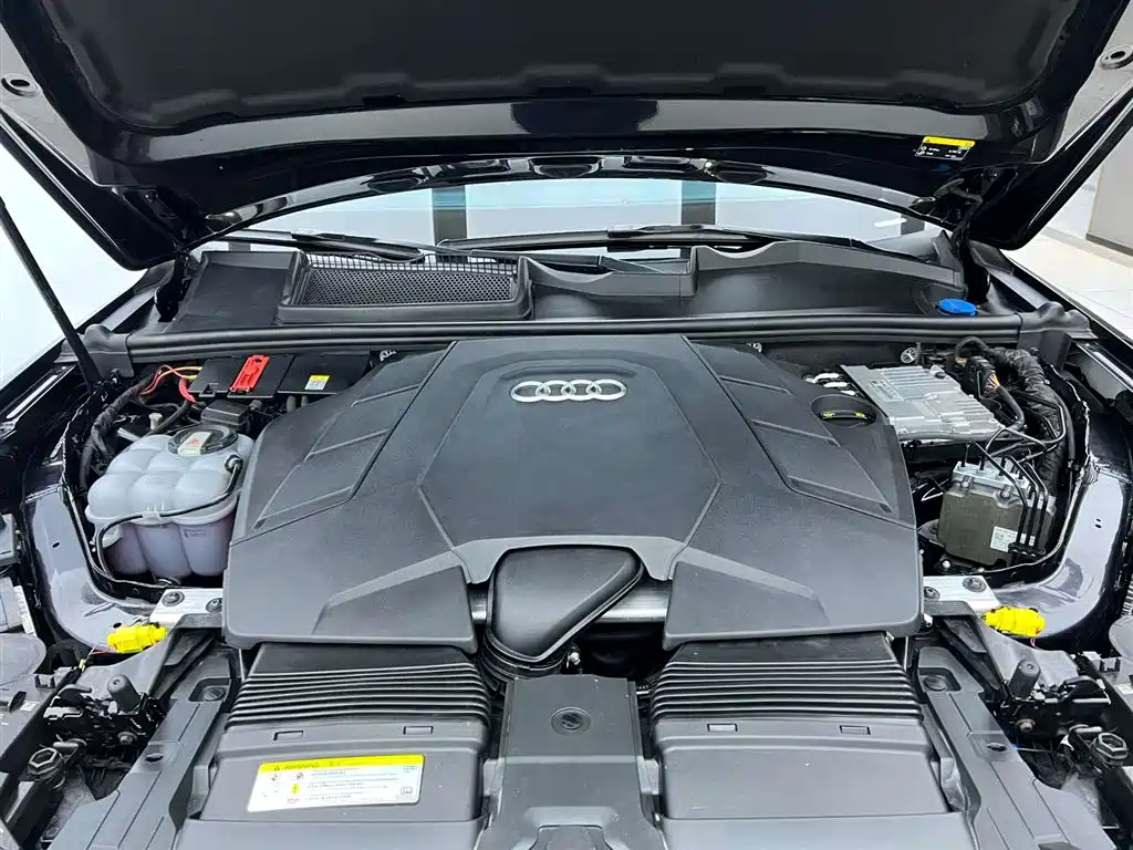 Audi Q7 2020 55 TFSI quattro S line Sport фото 7