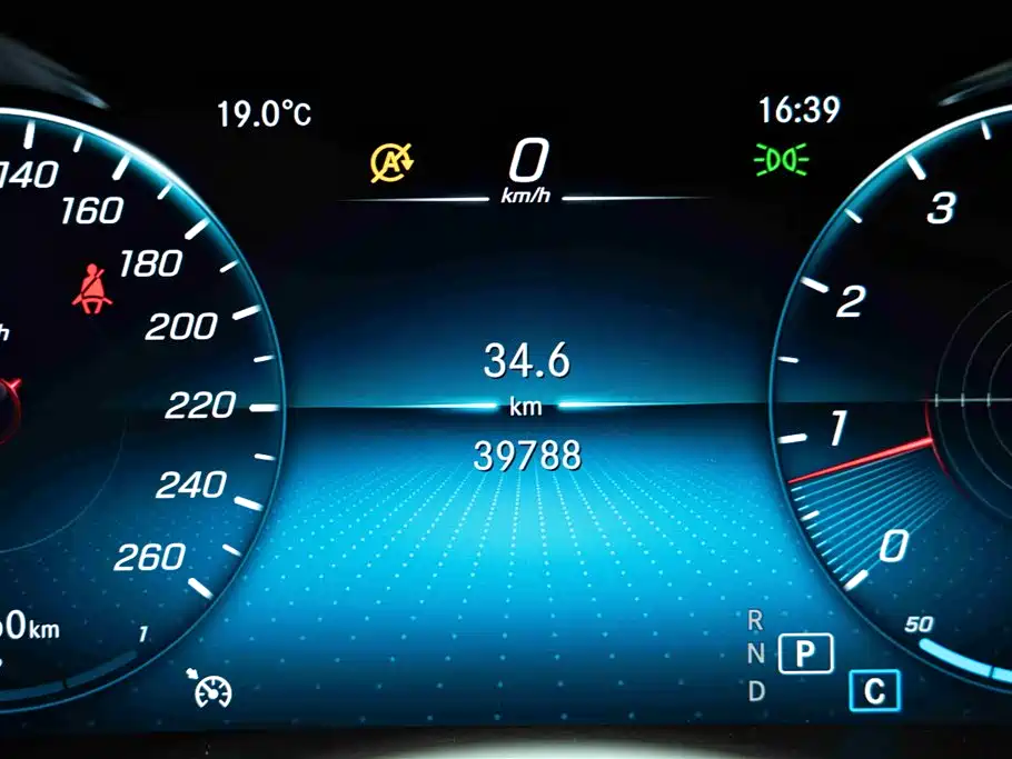 Mercedes-Benz GLC 2022 Facelift GLC 300 L 4MATIC Dynamic Collector's Edition фото 9