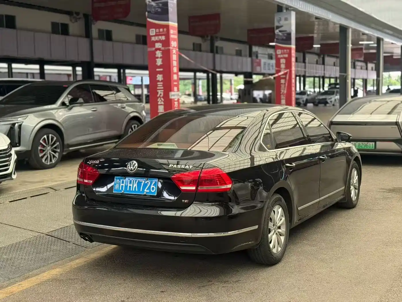 Volkswagen Passat 2014 1.8TSI DSG Premium Edition фото 9