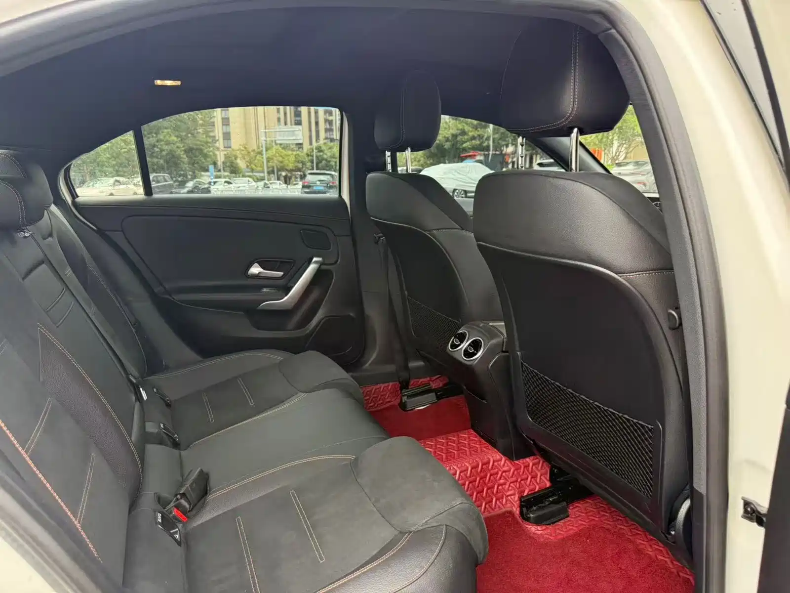 Фото 9 - Mercedes-Benz A-Class