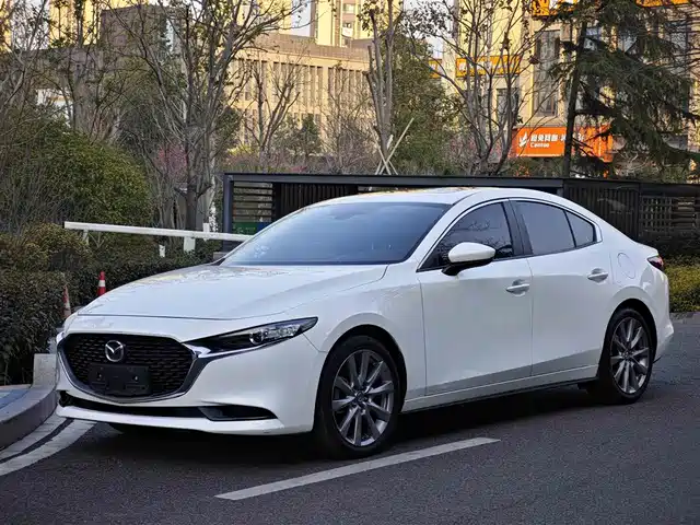 mazda 3-angkesaila