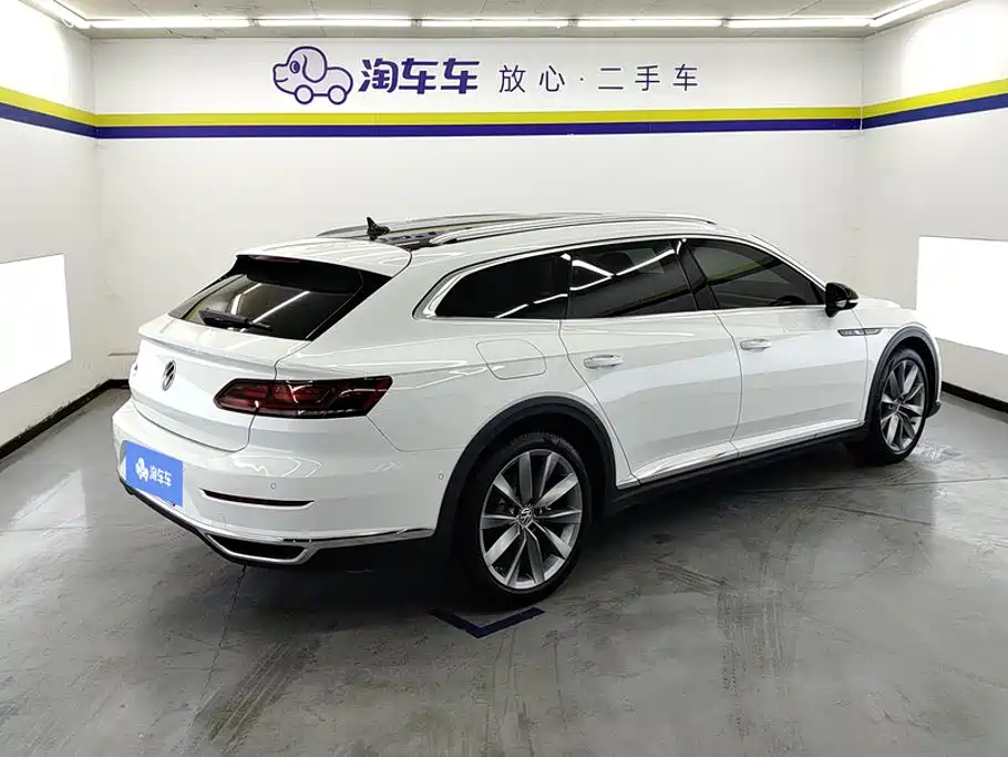 Volkswagen FAW-Volkswagen CC 2026 2026 Shooting Brake 380TSI Hunter's Heart 30 Million Special