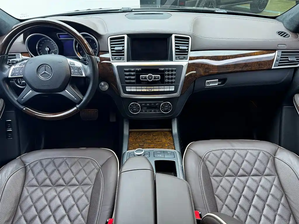 Mercedes-Benz GL-Class фото 17