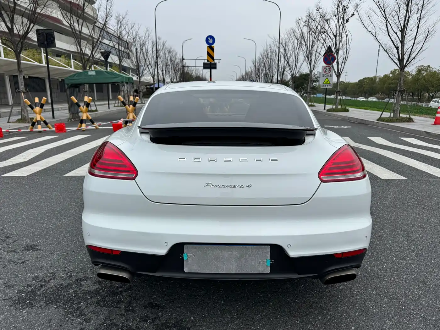Porsche Panamera 2014 Panamera 4 3.0T фото 4
