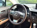 Фото 16 - Lexus RX