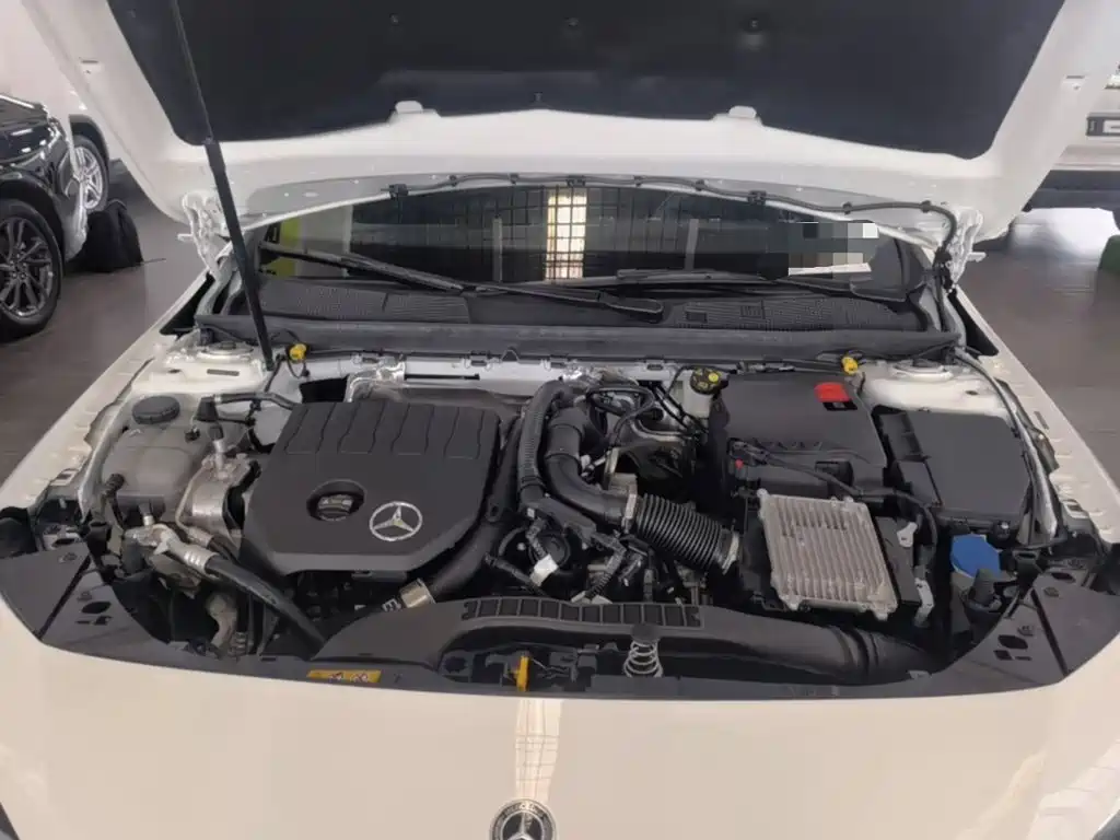 Mercedes-Benz A-Class 2025 2025 A 200 L Fashion Edition