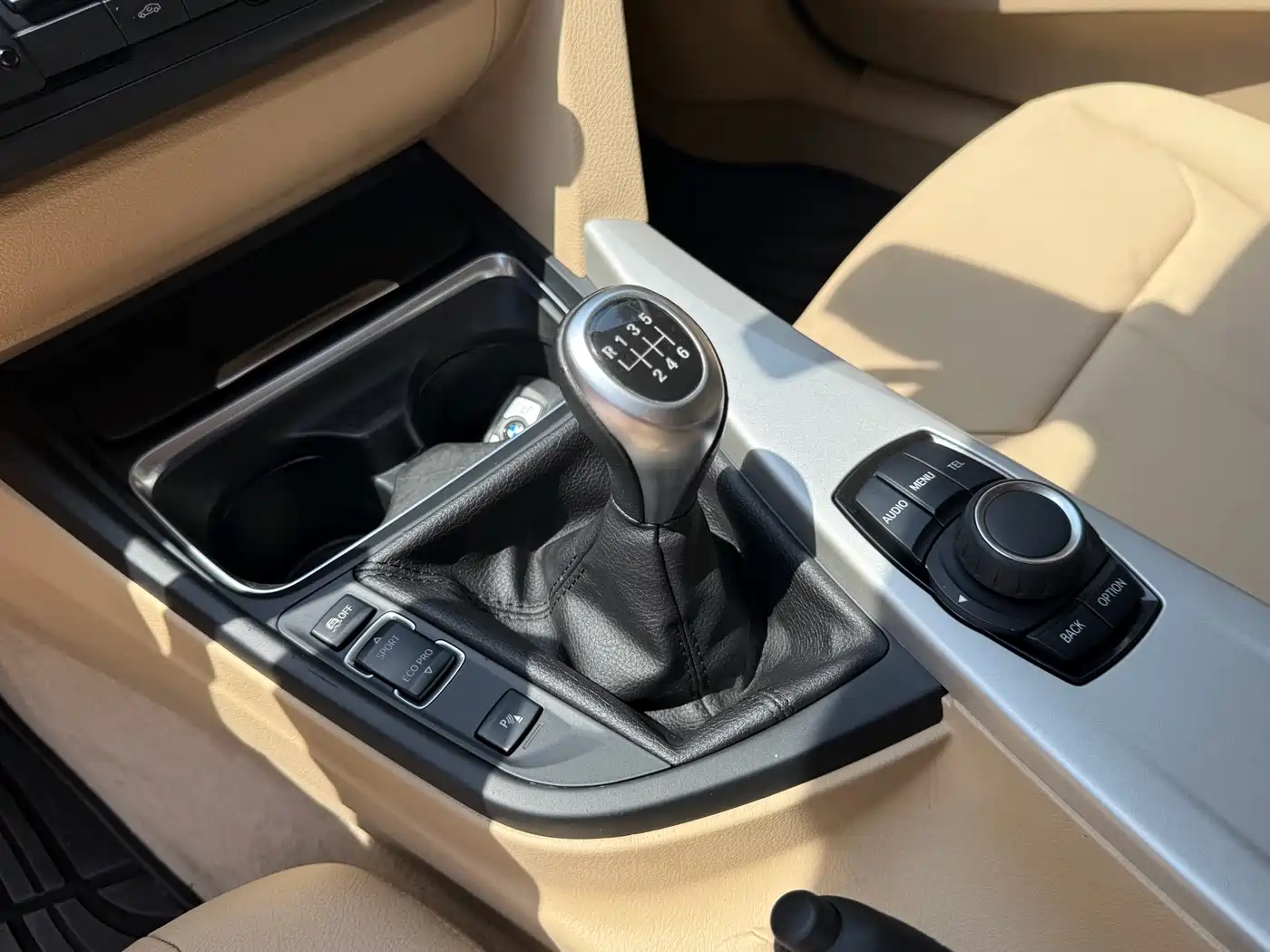 Photo 12 - BMW 3 Series