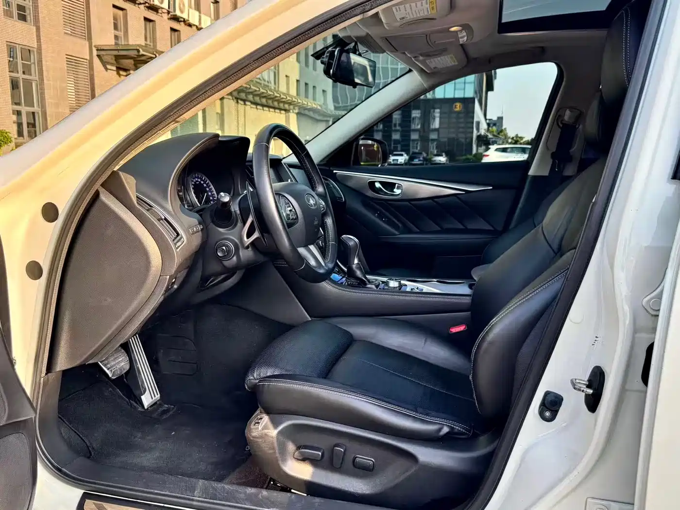 Infiniti Q50L 2015 2015 2.0T Sport