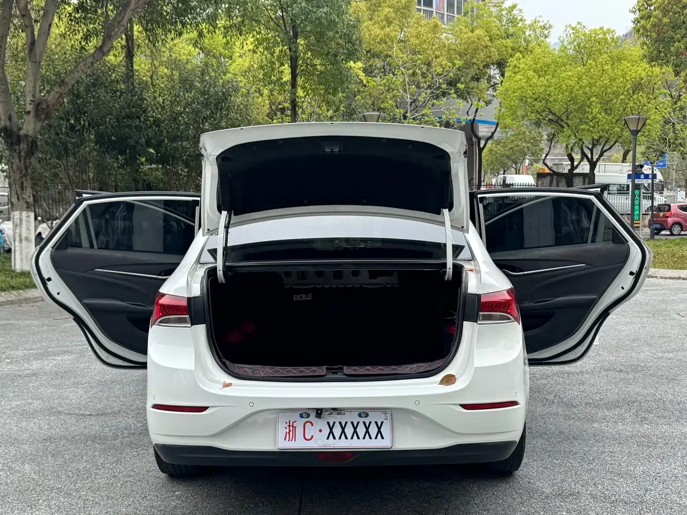 Buick Excelle 2019 18T Automatic Connected Elite (China V) фото 18