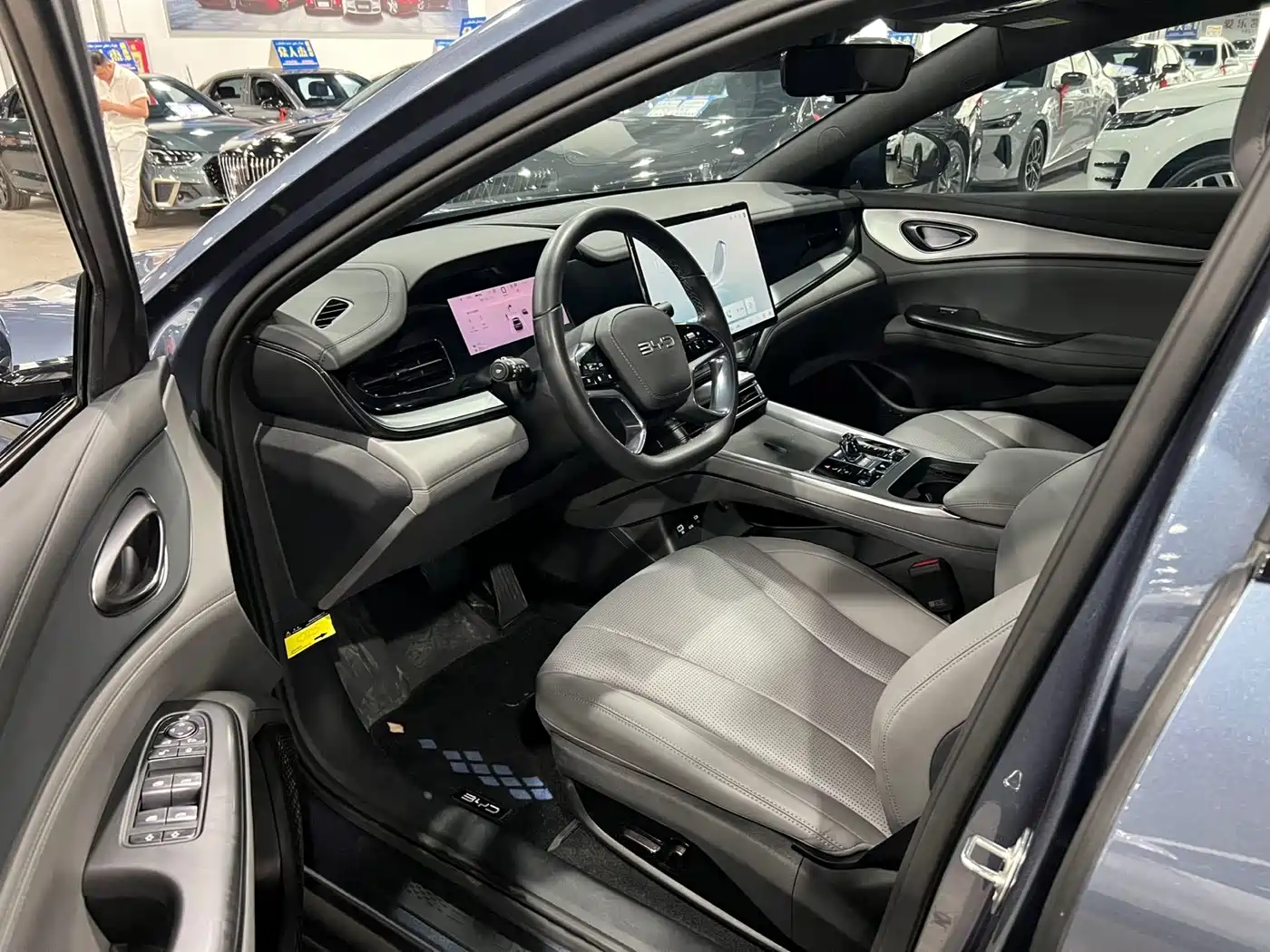 BYD Seal 07 DM-i 2025 2025 Model DM-i 1.5L 125km Elite