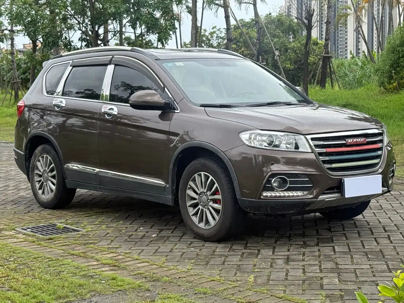 Photo 3 - Haval H6