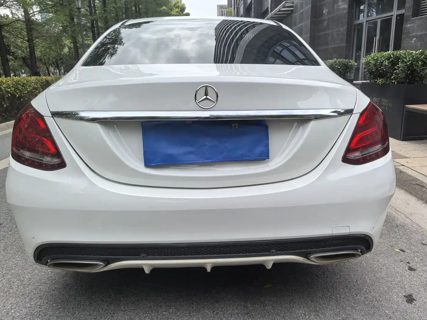 Mercedes-Benz C-Class 2017 Facelift C 180 L Dynamic Sport Edition фото 9
