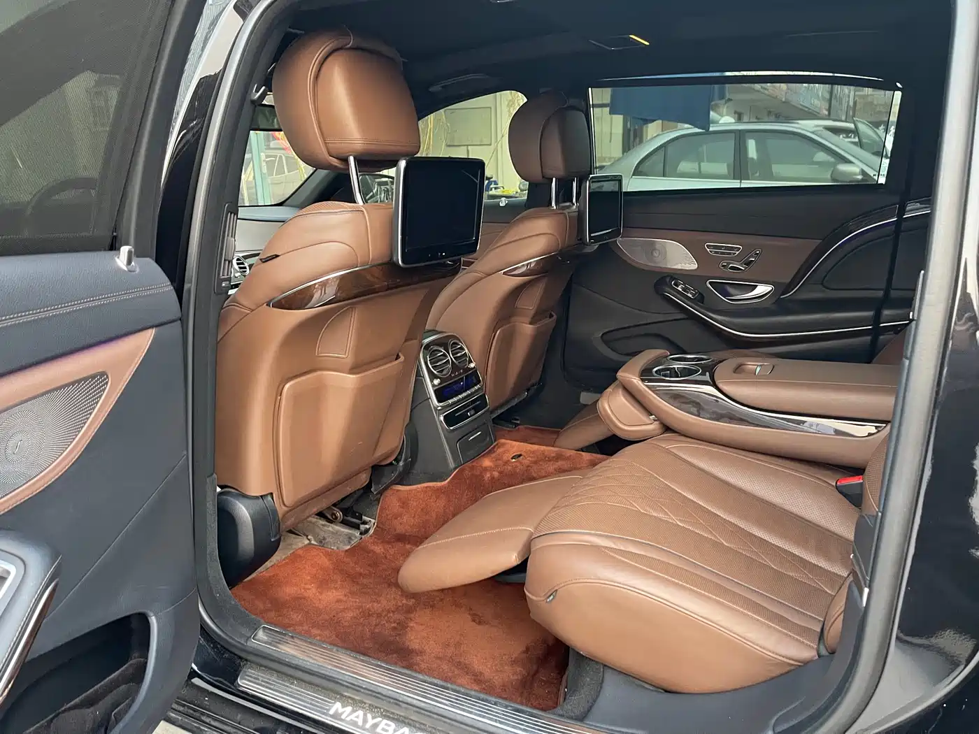 Mercedes-Benz Maybach S-Class 2016 S 400 4MATIC фото 10