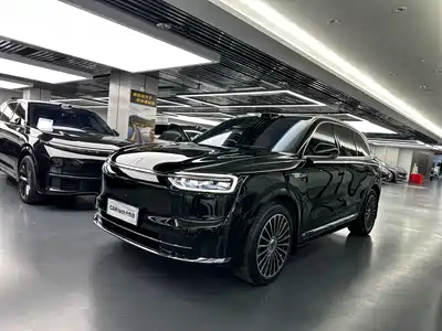 AITO M7