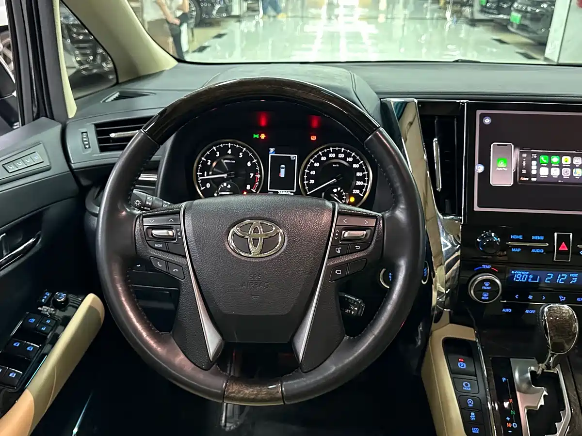Toyota Alphard 2018 Facelift 3.5L Premium Edition фото 11