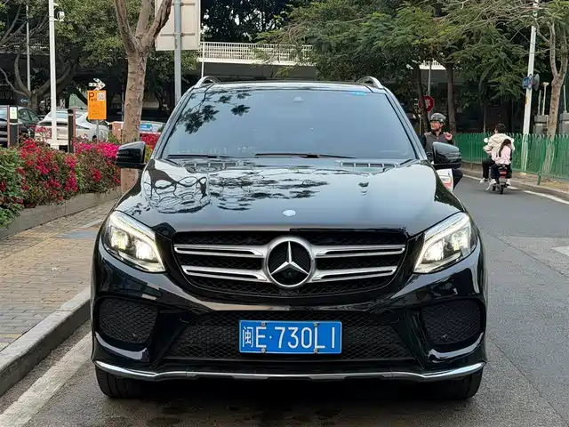MERCEDES-BENZ GLE