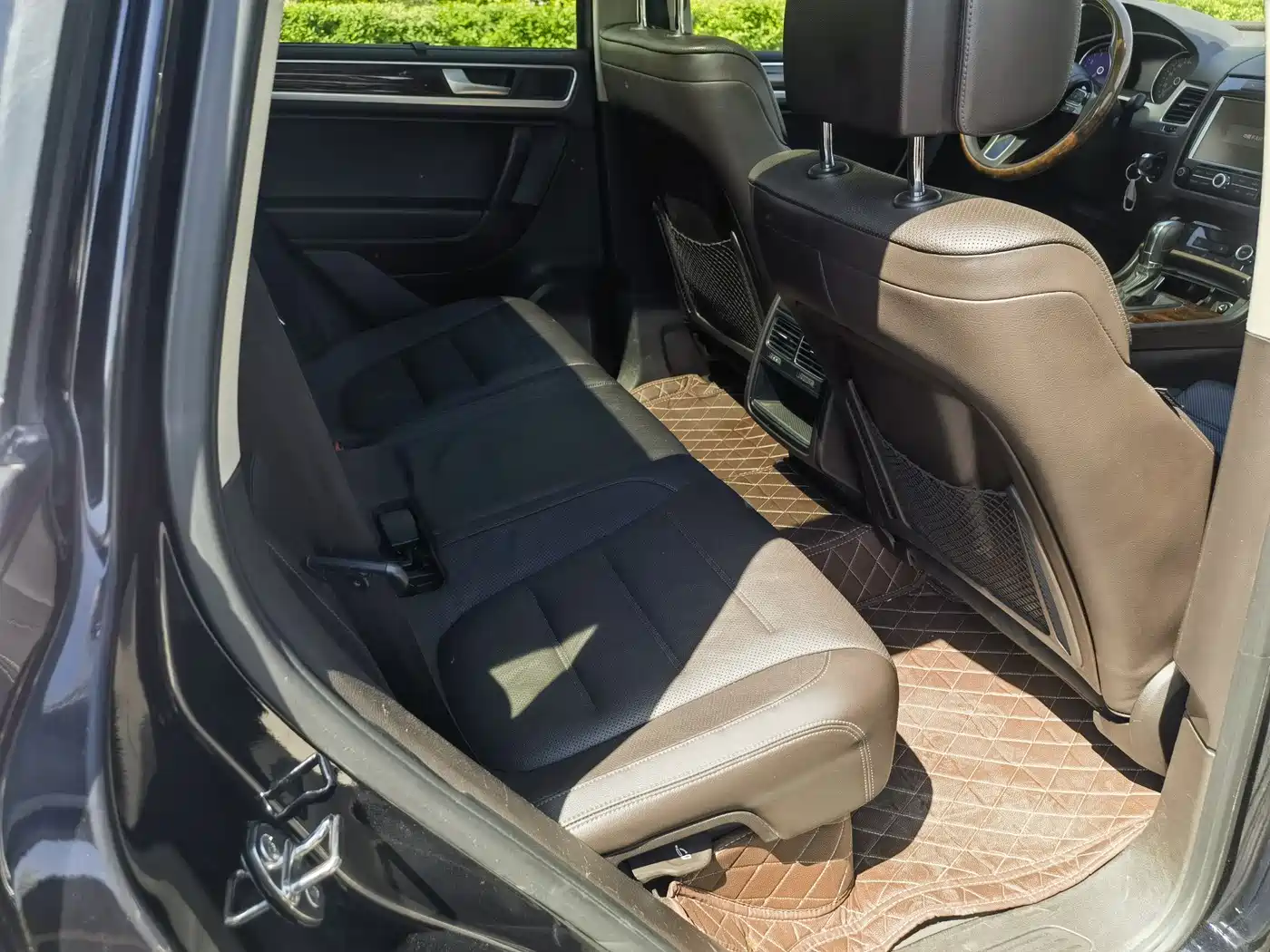 Volkswagen Touareg 2011 3.0TSI Comfort фото 9