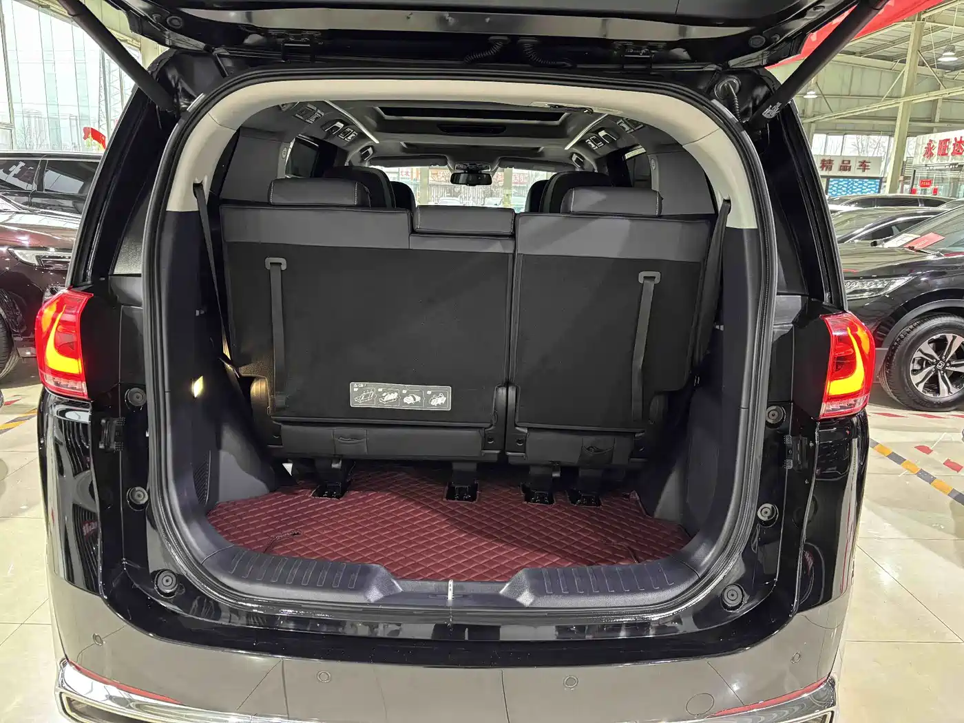 GAC Trumpchi Trumpchi M8 2021 Leading Show Series 390T Prestige Edition фото 8
